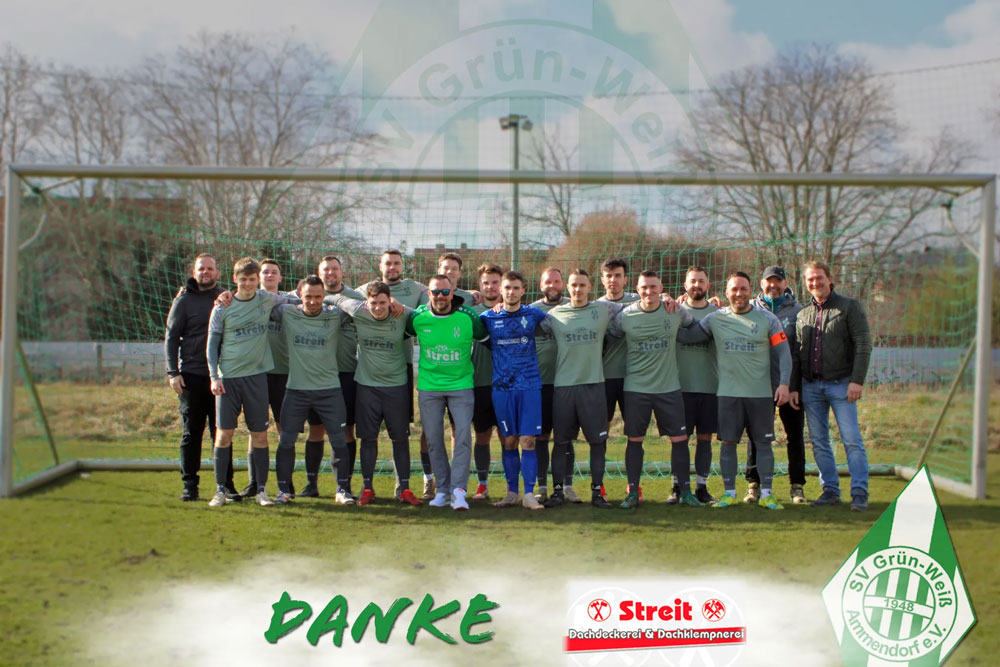 Mehr über den Artikel erfahren 🎉⚽️ Trikots für die 1. Herren! ⚽️🎉
